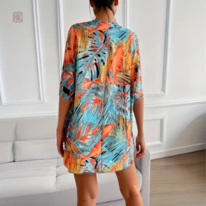 Kimono féminin en bleu et orange pour l'été