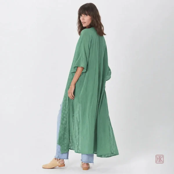 Kimono d'été aux couleurs bleu vert pour un look décontracté