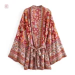Robe kimono légère et fluide pour l'été