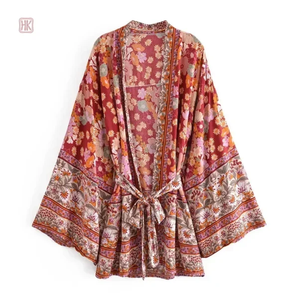 Robe kimono légère et fluide pour l'été