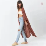 Veste kimono légère avec broderies boho