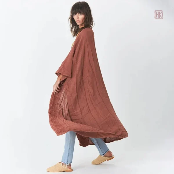 Kimono femme aux motifs brodés, style décontracté