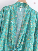 Kimono femme boho, parfait pour les vacances d'été
