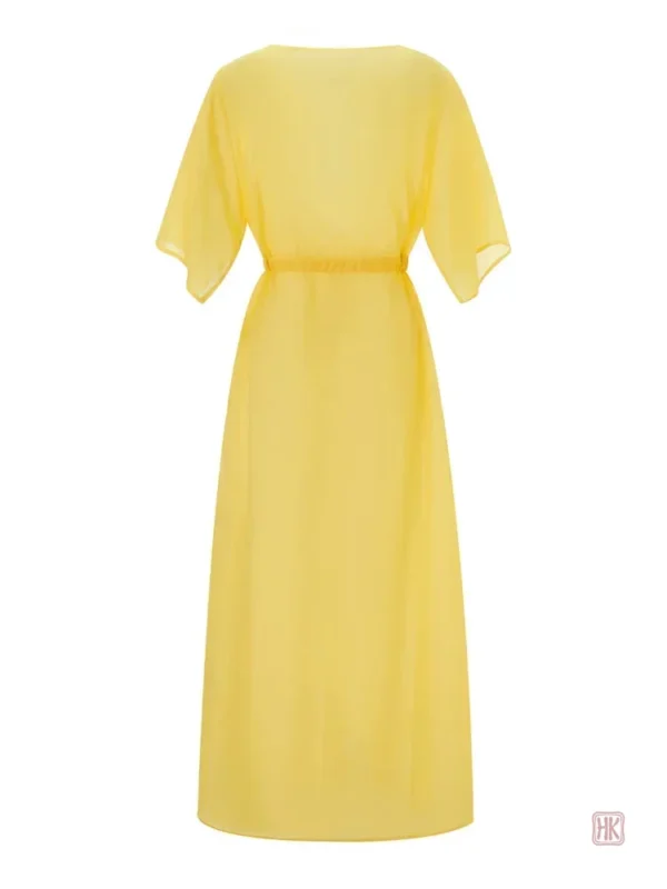 Style décontracté, kimono jaune pour une touche estivale