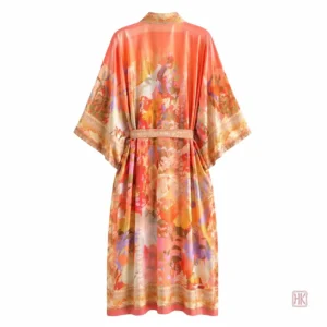 Kimono léger aux motifs floraux, parfait pour l'été