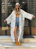 Robe kimono d'été légère et stylée