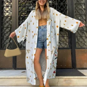Robe kimono d'été légère et stylée