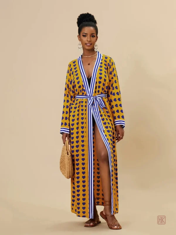 kimono-de-plage-jaune-a-coeurs-1 Kimono de plage jaune à cœurs pour femmes
