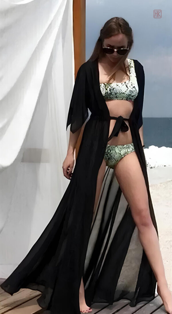 Vêtement léger et élégant, kimono noir en mousseline de soie