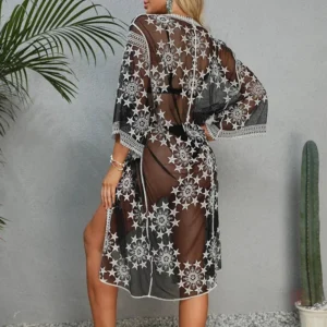 Vêtement d'été léger, kimono noir à étoiles