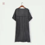 Kimono féminin noir pour l'été et les vacances