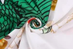 Kimono de plage avec motifs exotiques