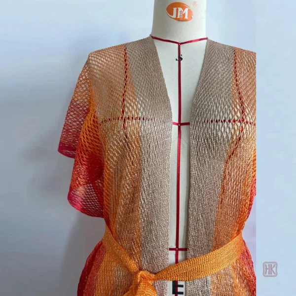 Vêtement d'été : kimono orange à franges