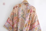 Robe kimono estivale à fleurs roses