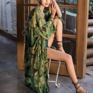 Kimono vert parfait pour la plage