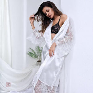 Kimono blanc en dentelle pour mariage
