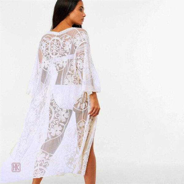 Kimono léger en dentelle pour la plage