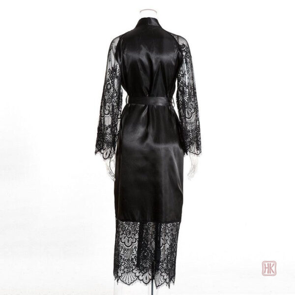 Kimono femme léger et raffiné en dentelle noire
