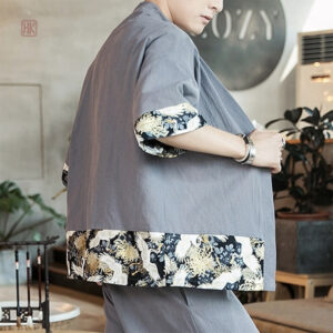 Kimono homme avec design moderne, idéal pour les journées chaudes