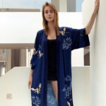 Kimono élégant pour femme, coloris bleu foncé