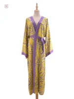Kimono femme motif vibrant en pagne