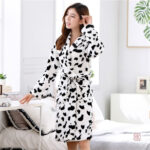 Kimono femme avec motifs monochromes