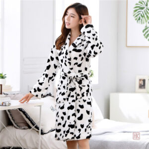 Kimono femme avec motifs monochromes