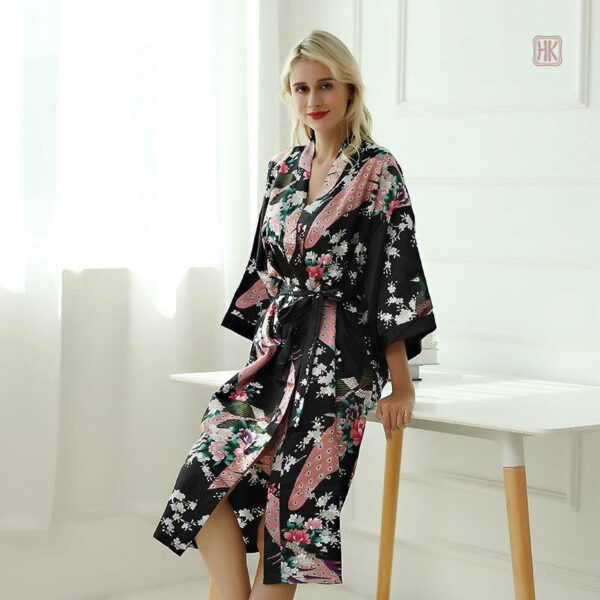 Peignoir kimono féminin en tissu doux et léger