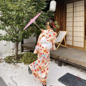 Vêtement Traditionnel Japonais en Tissu Léger