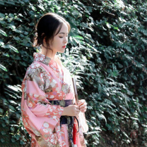 Kimono élégant pour femme, inspiré du Japon