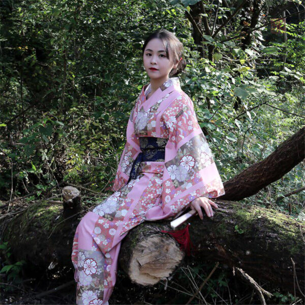 Mode japonaise féminine, design vintage unique