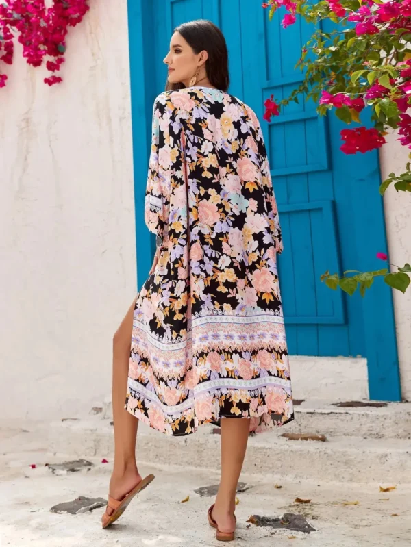 Vêtement kimono aux couleurs vives et élégantes
