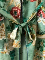Kimono fleuri pour une allure féminine