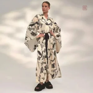Kimono fleuri long noir et blanc