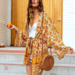 Kimono Fleuri Mi Long en tissu léger