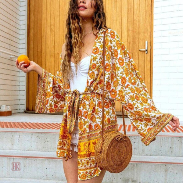 Kimono Fleuri Mi Long en tissu léger