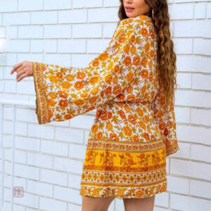 Kimono mi-long coloré avec design floral