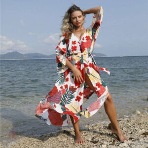 Kimono coloré pour une touche estivale à la plage