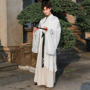 Vêtement de mode masculin, kimono long en tissu blanc