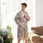 Kimono homme en soie, élégant et confortable pour le pyjama