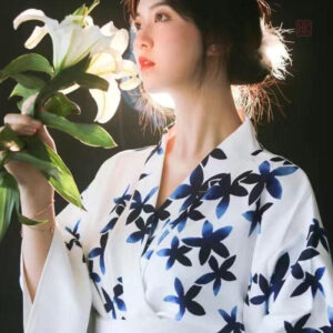 Kimono Femme avec motifs japonais raffinés