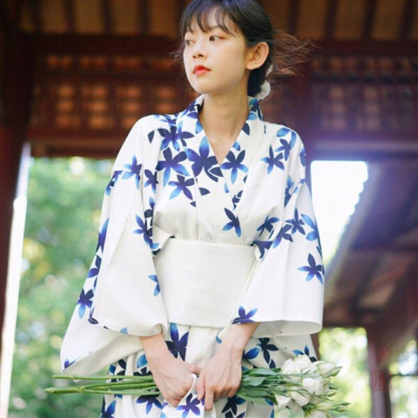 Kimono coloré, parfait pour les occasions spéciales