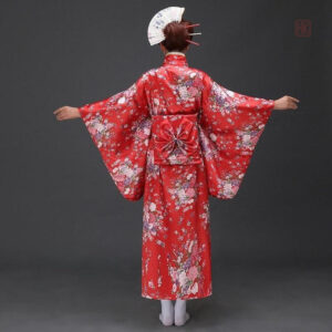 Vêtement traditionnel japonais pour femme