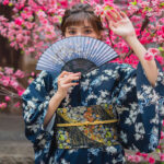 Vêtement féminin en style geisha, kimono japonais coloré