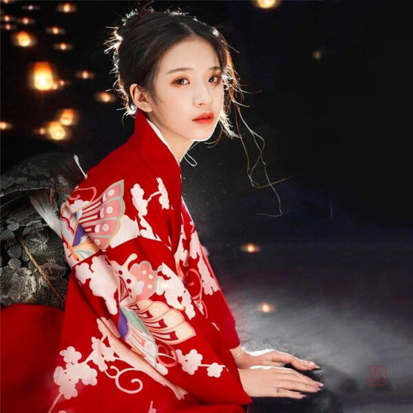 Kimono traditionnel femme, élégant et raffiné