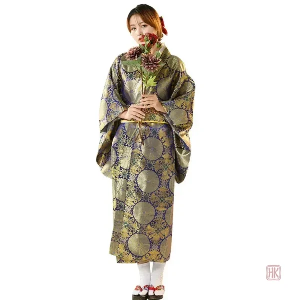 Kimono femme soyeux au design élégant