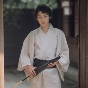 Kimono homme blanc traditionnel japonais