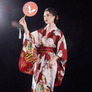 Vêtement féminin inspiré des styles japonais classiques