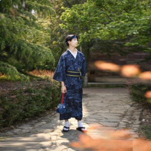 Kimono japonais homme en teinte bleue profonde
