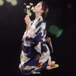 Kimono féminin avec motifs culturels